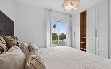 Property slide 25