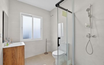 Property slide 31