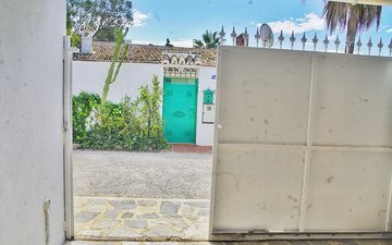 Property slide 52