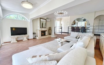 Property slide 11