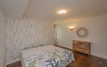 Property slide 32