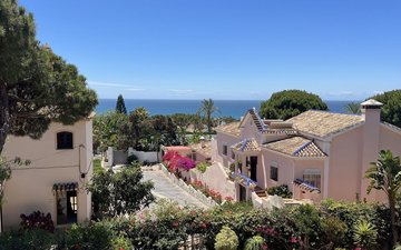 Property slide 19