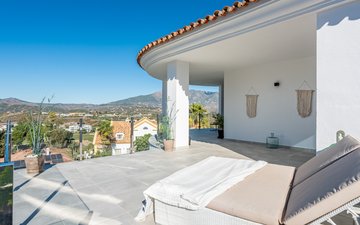 Property slide 21