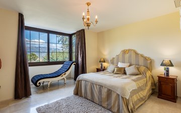 Property slide 14