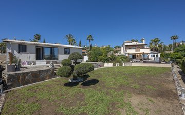 Property slide 42
