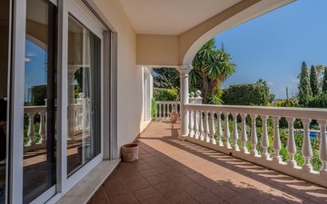 Property slide 16