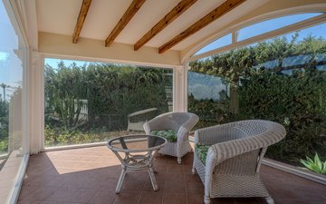 Property slide 17