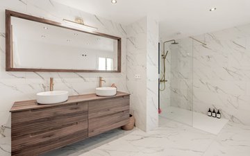 Property slide 18