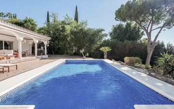 Property slide 32