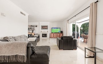 Property slide 10