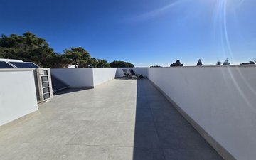 Property slide 32