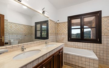 Property slide 25
