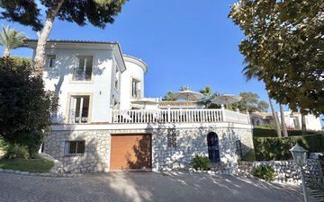 Property slide 28
