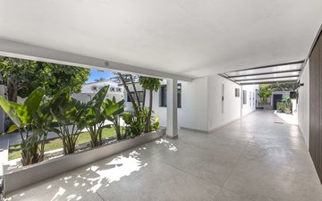 Property slide 18