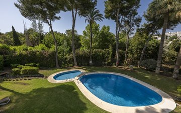 Property slide 48