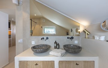 Property slide 25