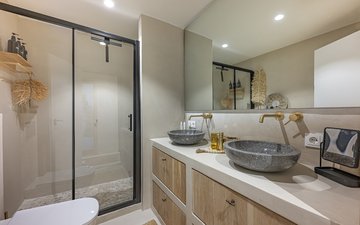 Property slide 24