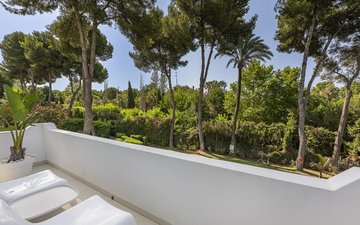 Property slide 44