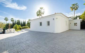 Property slide 22