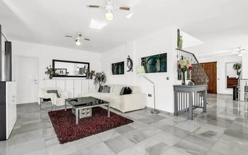 Property slide 25