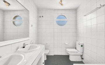 Property slide 21