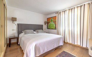 Property slide 35