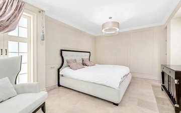 Property slide 20