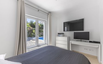 Property slide 17
