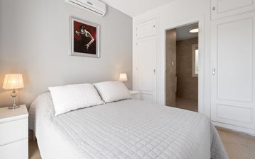 Property slide 25