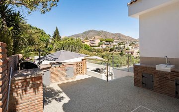 Property slide 31