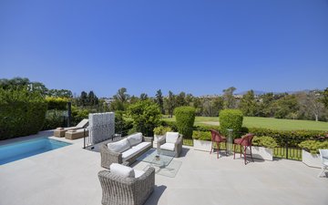 Property slide 25