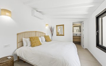 Property slide 17