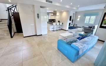 Property slide 10