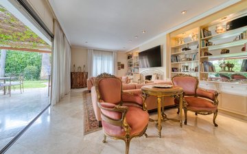 Property slide 4