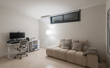 Property slide 25