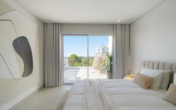 Property slide 10