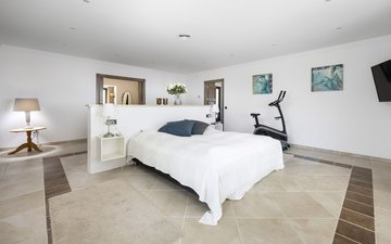 Property slide 17