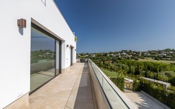 Property slide 16