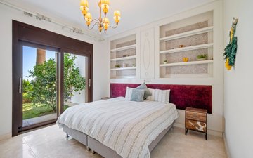Property slide 22
