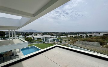 Property slide 25