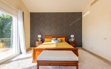 Property slide 22