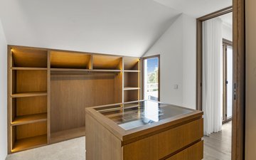 Property slide 21