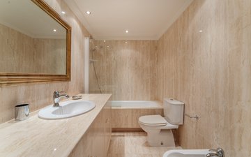Property slide 18
