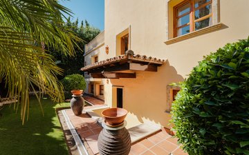 Property slide 33