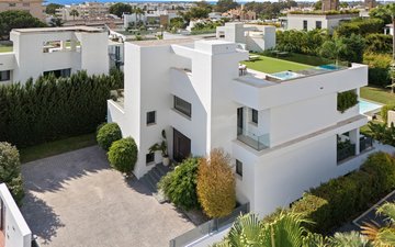 Property slide 48