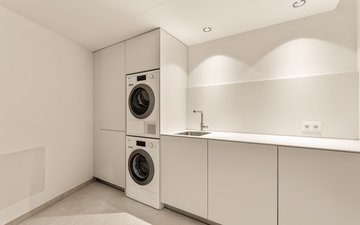 Property slide 32