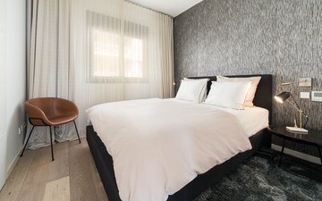 Property slide 20