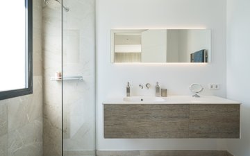 Property slide 18