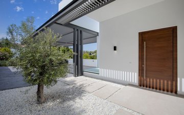 Property slide 47