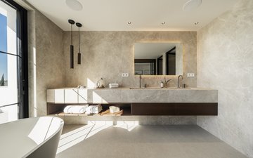 Property slide 21